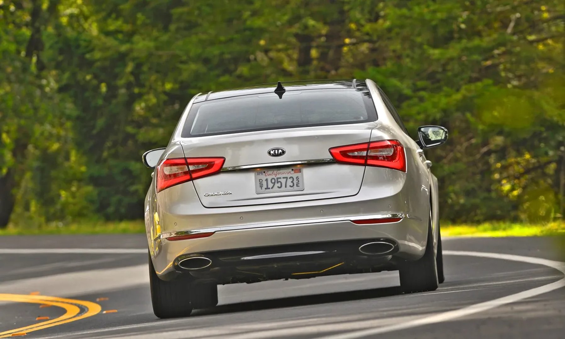 Kia_Cadenza_1_generation_restyling__Sedan__8.jpg