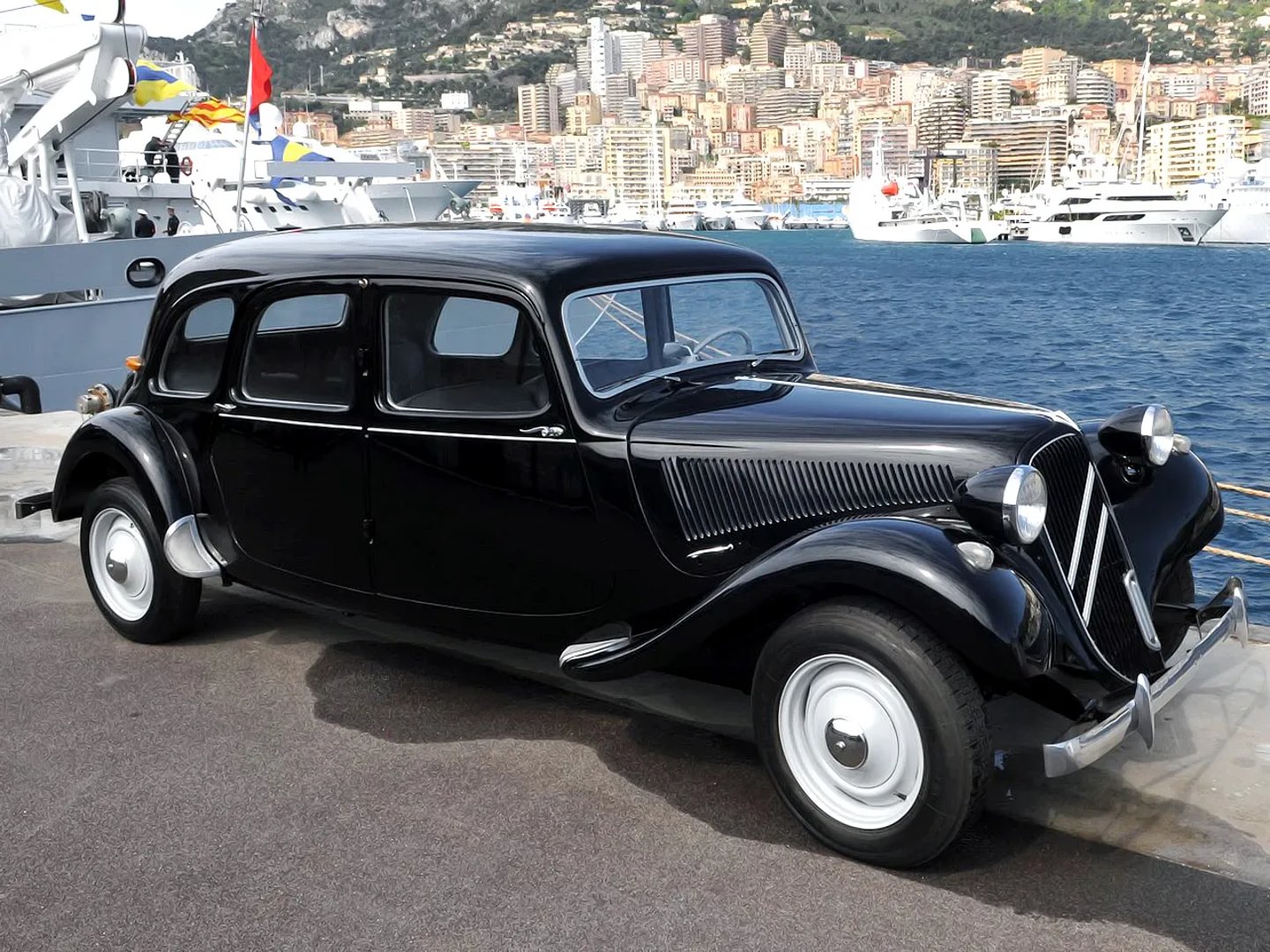 11CV  Estate 5-door
