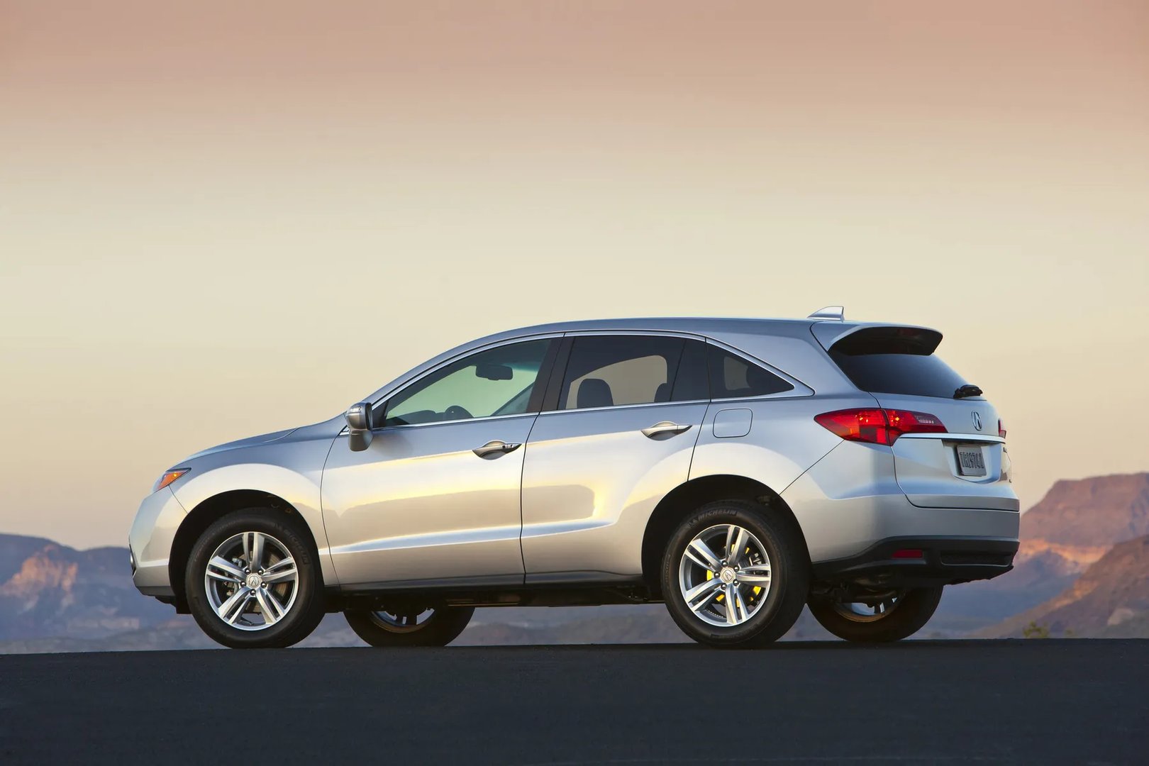 Acura_RDX_2_generation__SUV_5-doors__13.jpg