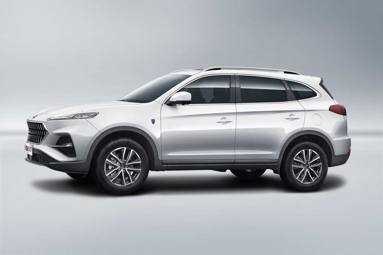 jac_S7_1_generation__SUV_5-doors__11.jpg