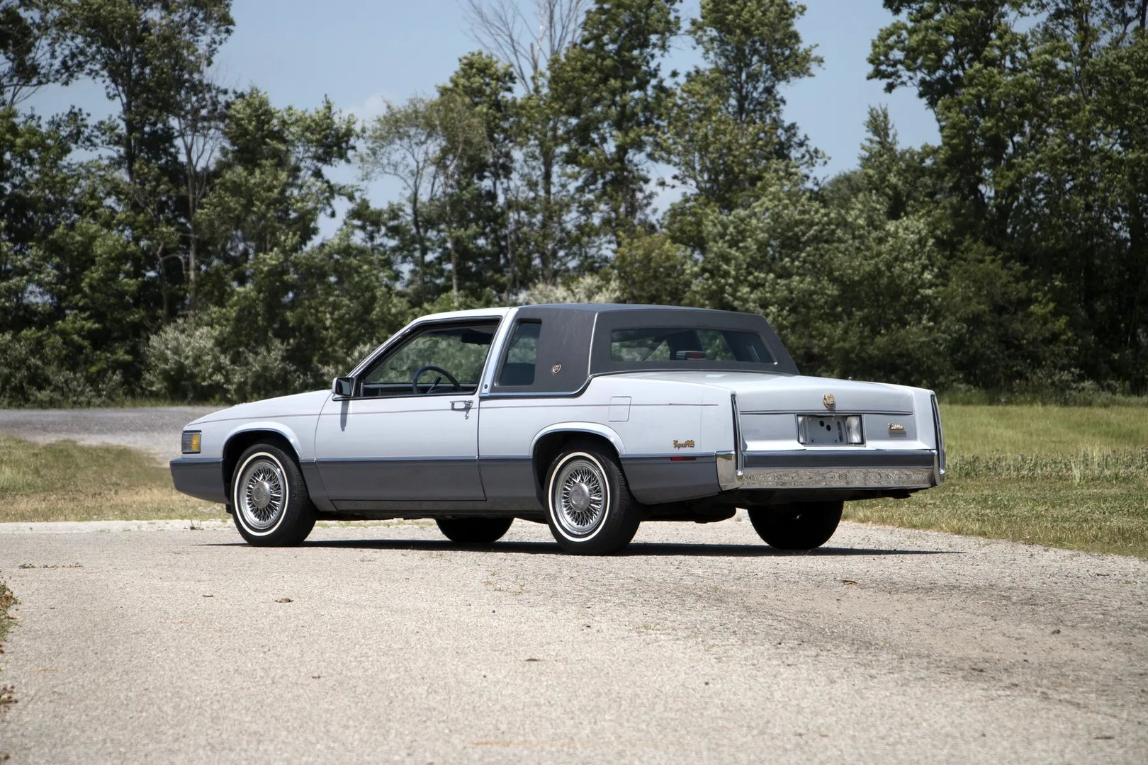 Cadillac_DeVille_6_generation__Coupe__1.jpg