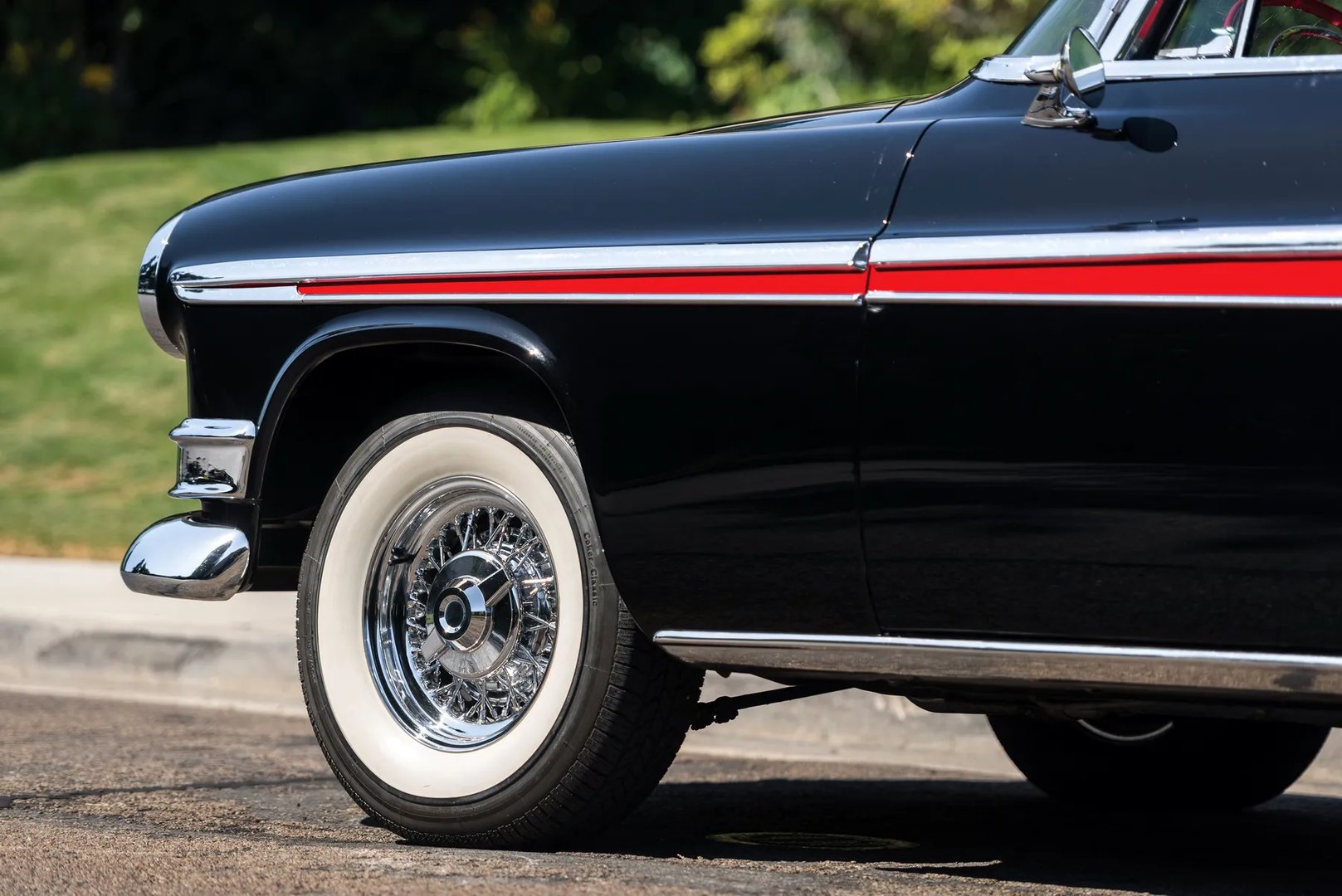 Chrysler_New_Yorker_4_generation__Cabrio__11.jpg