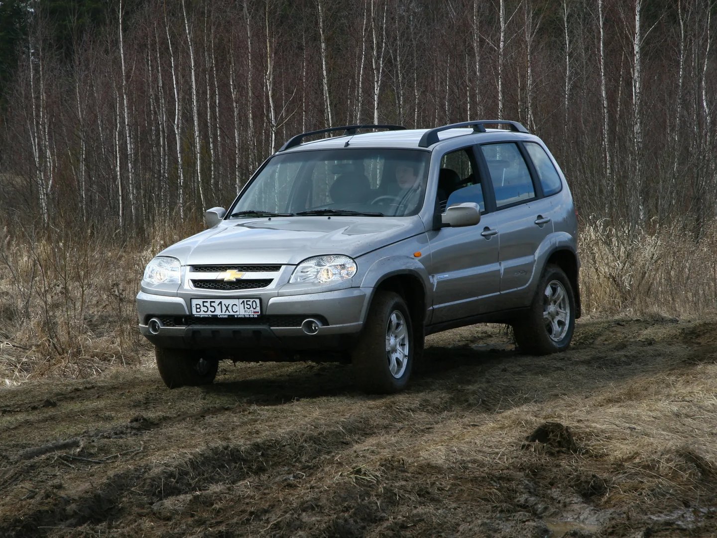 Chevrolet_Niva_1_generation_restyling__SUV_5-doors__12.jpg