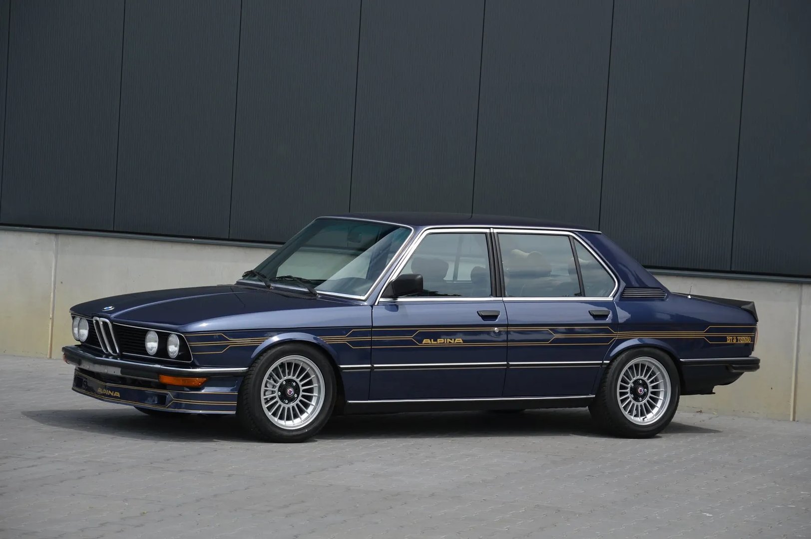 Alpina_B7_1_generation__Sedan__6.jpg