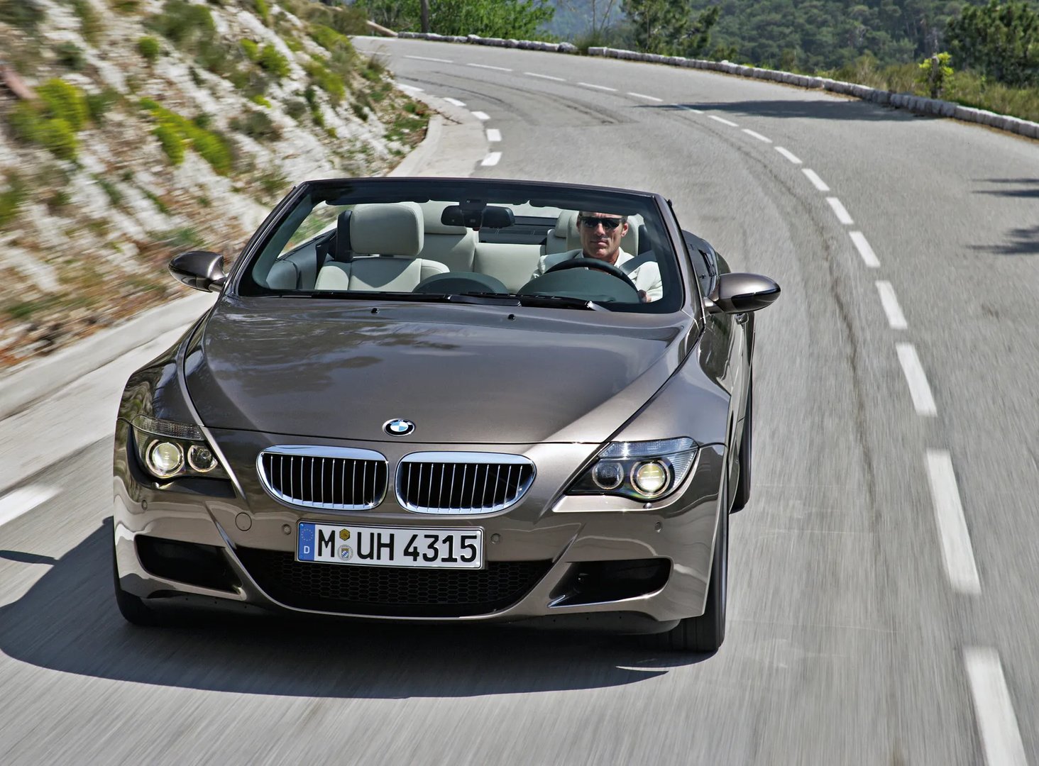 BMW_M6_2_generation__Cabrio__5.jpg