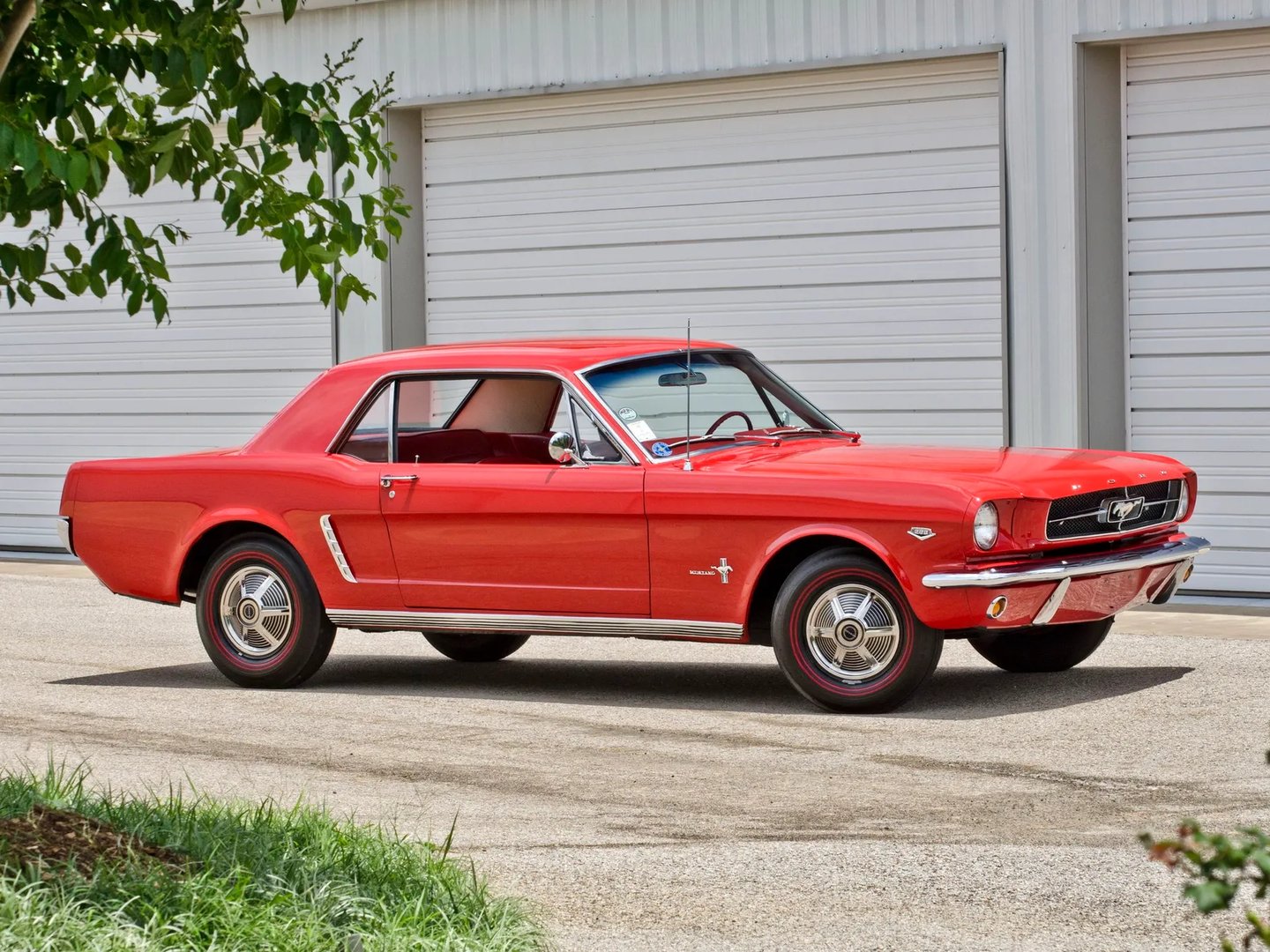 Ford_Mustang_1_generation__Coupe__4.jpg