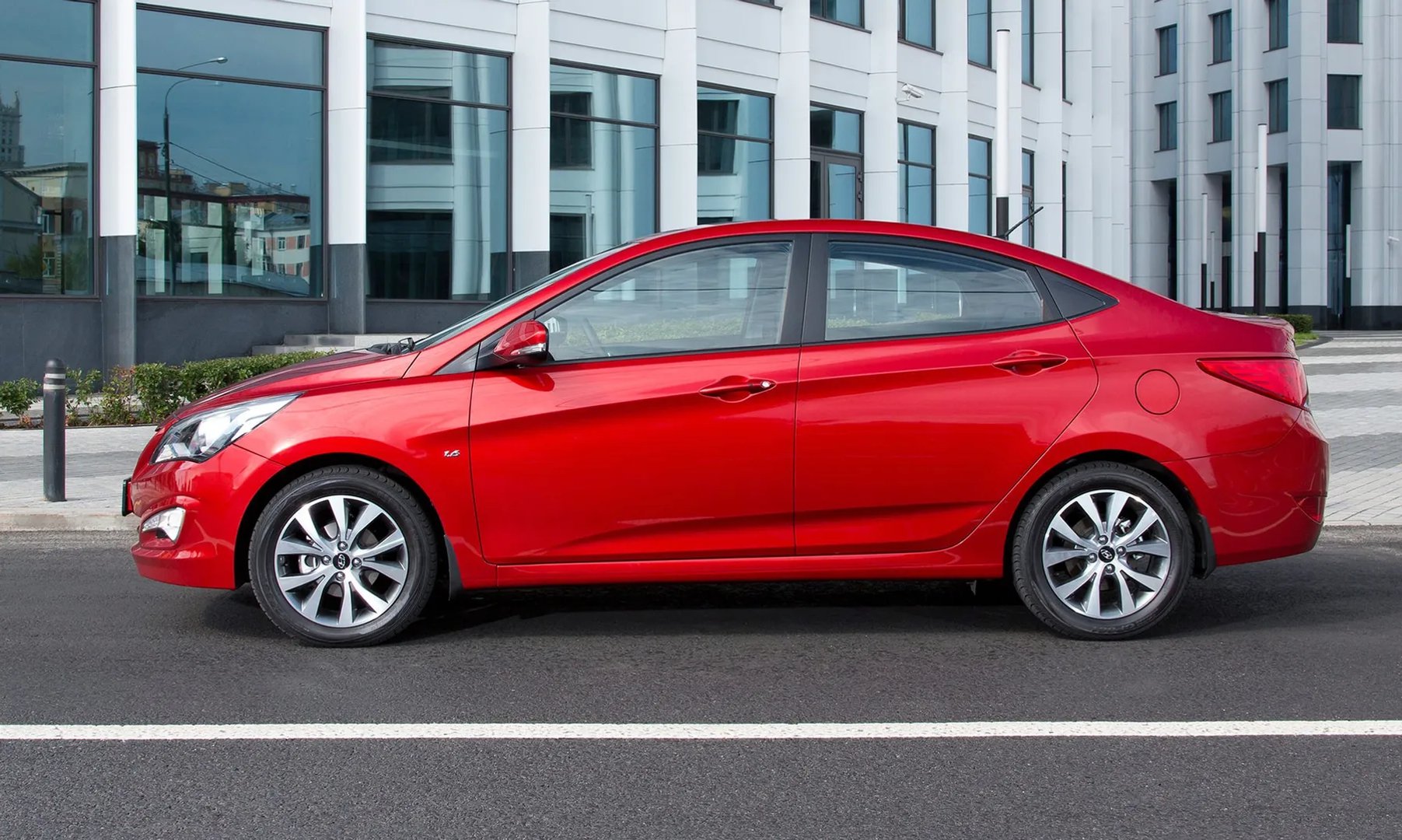 Hyundai_Solaris_1_generation_restyling__Sedan__3.jpg