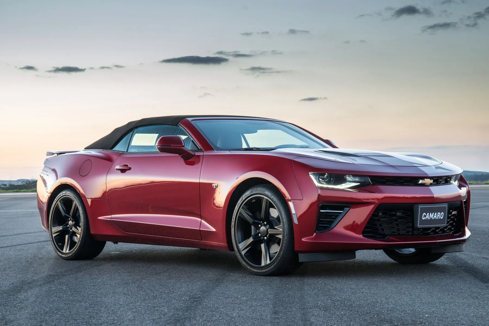 Chevrolet_Camaro_6_generation__Cabrio__1.jpg