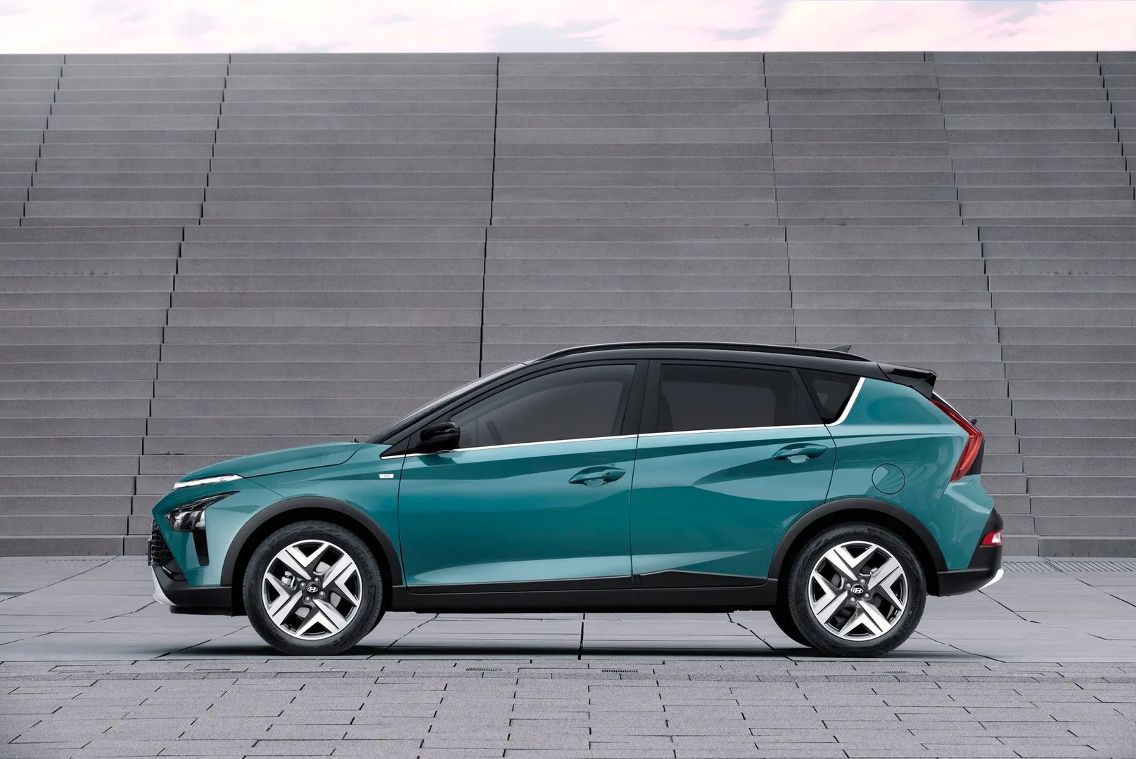 Hyundai_Bayon_1_generation__SUV_5-doors__4.jpg