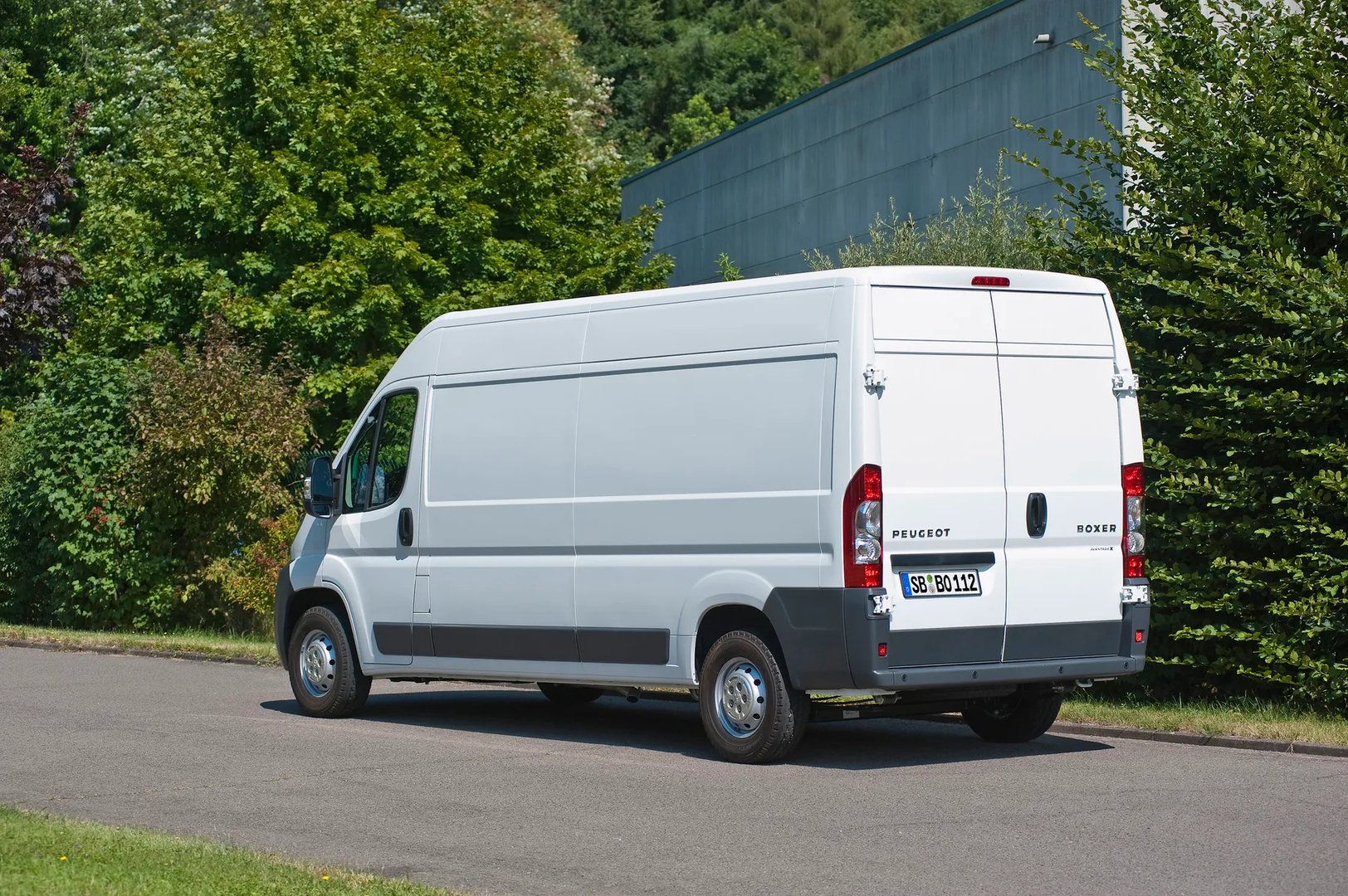 Peugeot_Boxer_2_generation__Van_Long__1.jpg