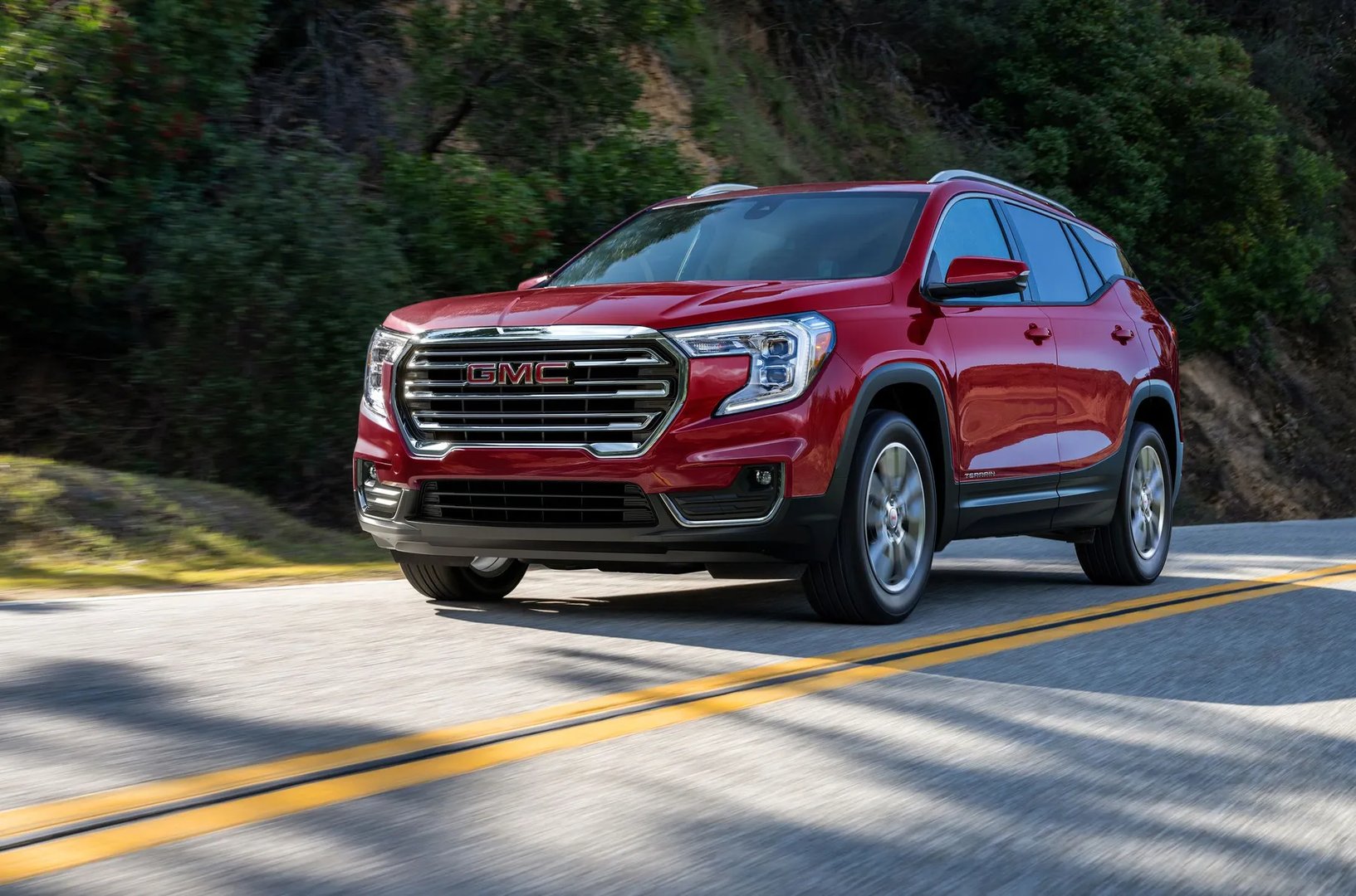 GMC_Terrain_2_generation_restyling_1__SUV_5-doors__4.jpg