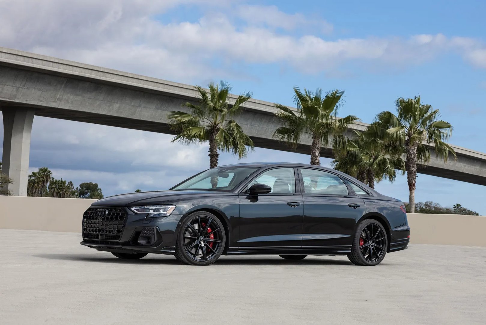 Audi_S8_4_generation_restyling_1__Sedan__1.jpg