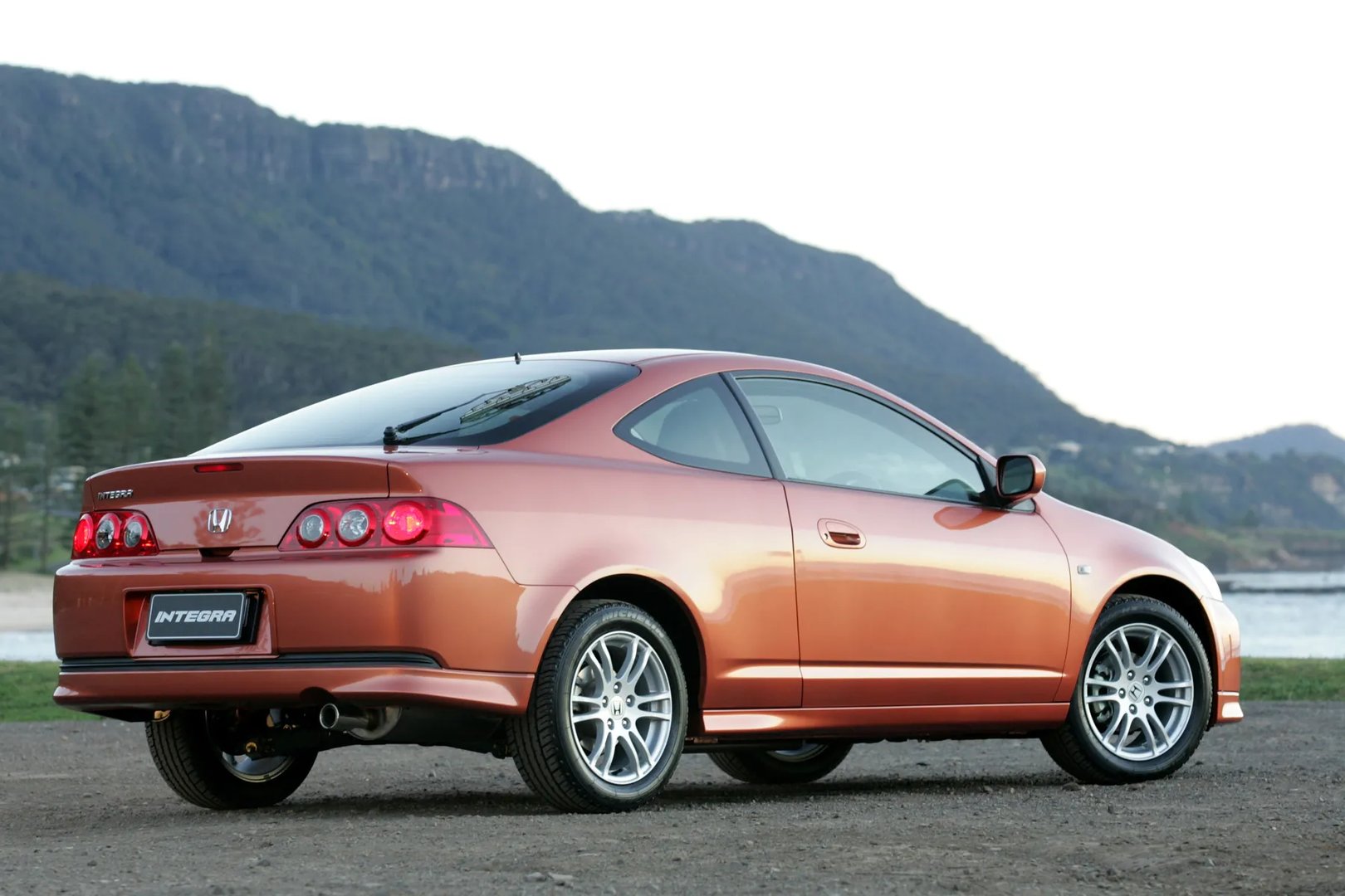 Honda_Integra_4_generation_restyling__Coupe__1.jpg