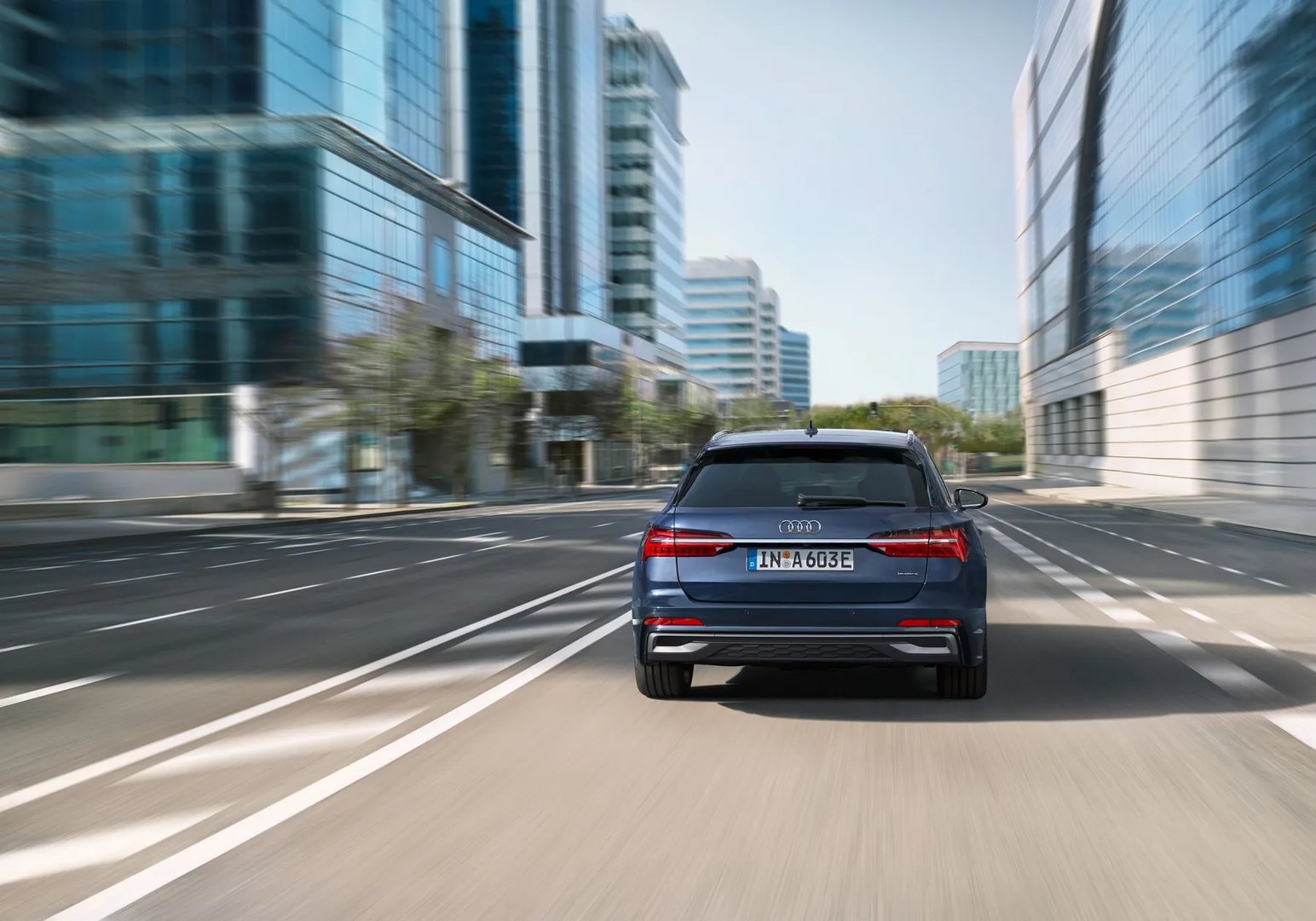 Audi_A6_5_generation_restyling_1__Estate_5-door__2.jpg