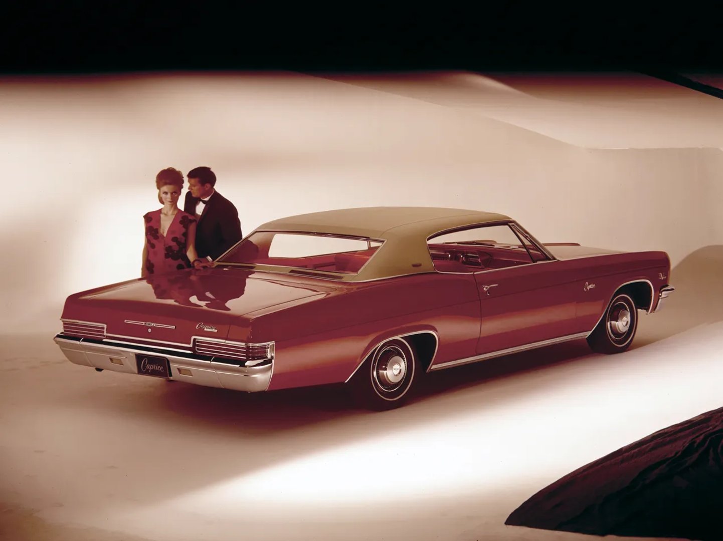 Chevrolet_Caprice_1_generation__Coupe__7.jpg