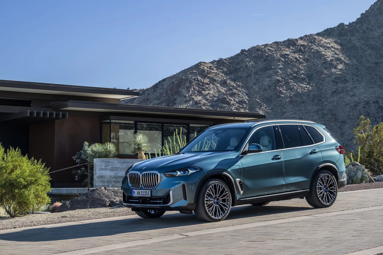 BMW_X5_4_generation_restyling_1__SUV_5-doors__13.jpg