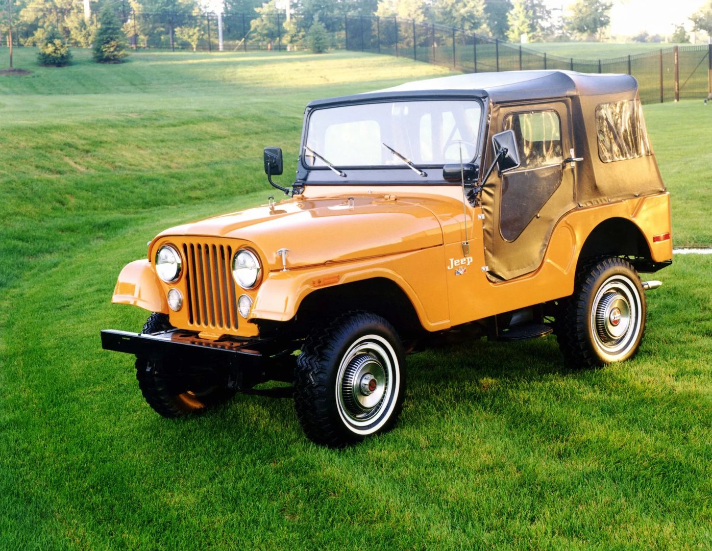 Jeep_CJ_1_generation__SUV_cabriolet__2.jpg