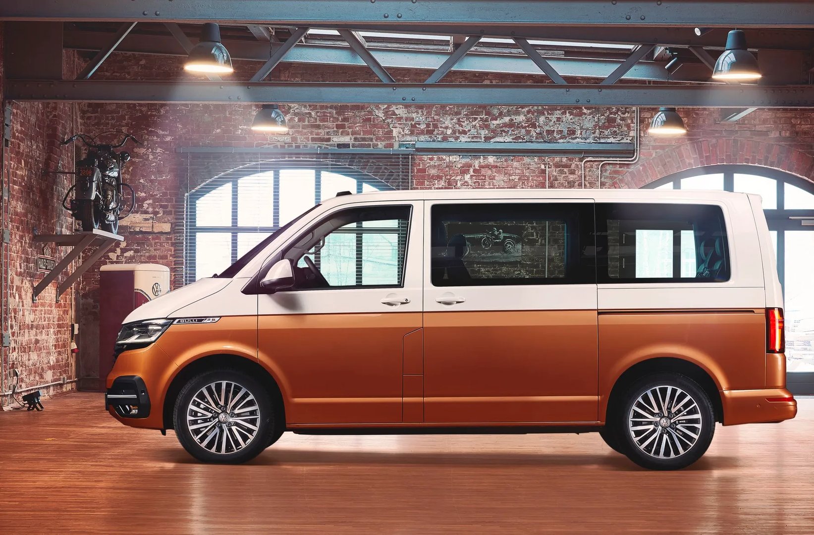 Volkswagen_Multivan_6_generation_restyling__Minivan__3.jpg