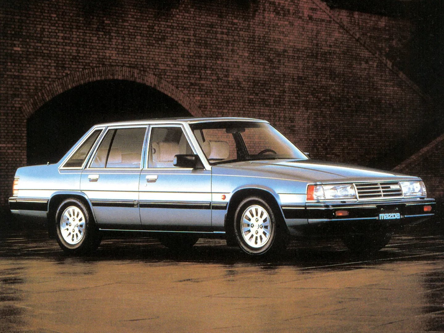 Mazda_929_2_generation__Sedan__2.jpg