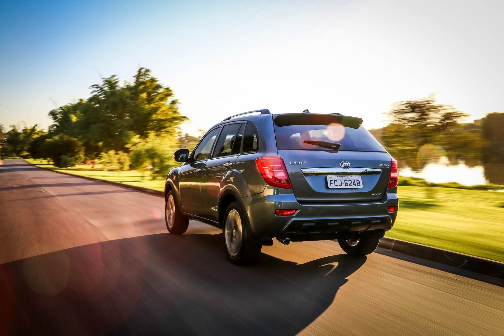 lifan_X60_1_generation_restyling__SUV_5-doors__20.jpg
