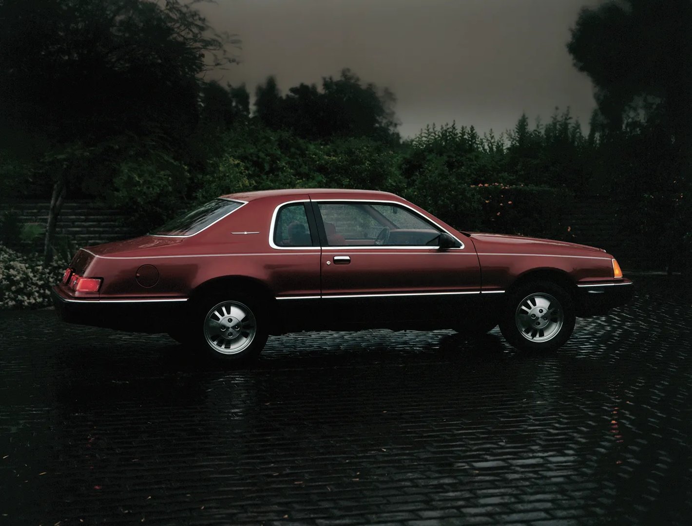 Ford_Thunderbird_9_generation__Coupe_Hardtop__5.jpg