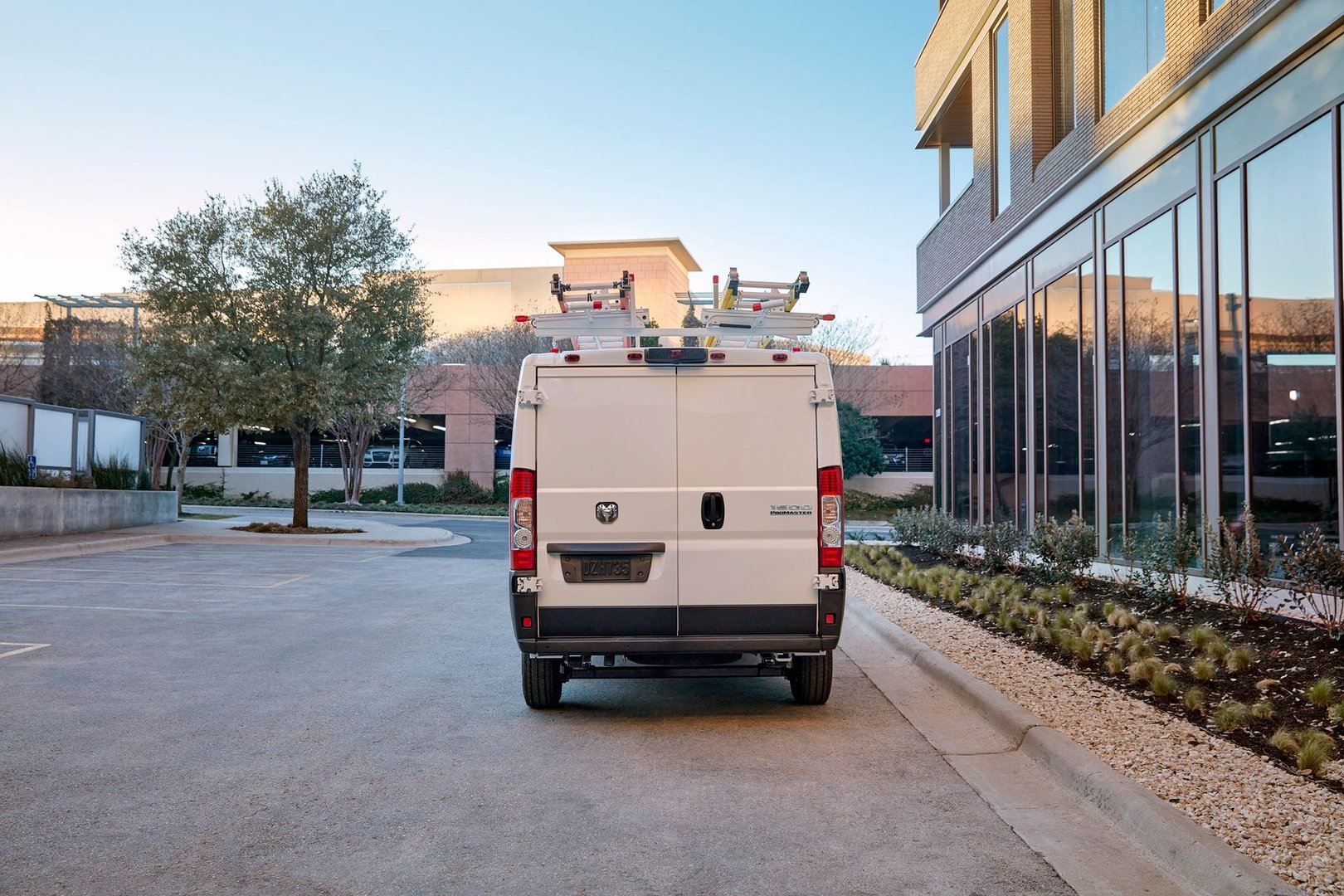 ram_Promaster_1_generation_restyling_2__Van__19.jpg