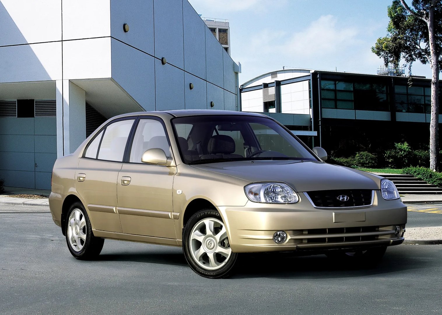 Hyundai_Accent_2_generation_restyling__Sedan__3.jpg