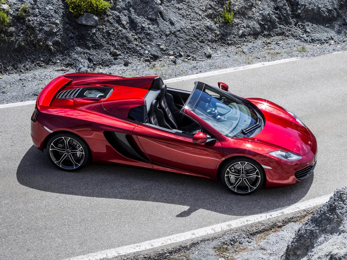 McLaren_MP4-12C_1_generation__Roadster__4.jpg