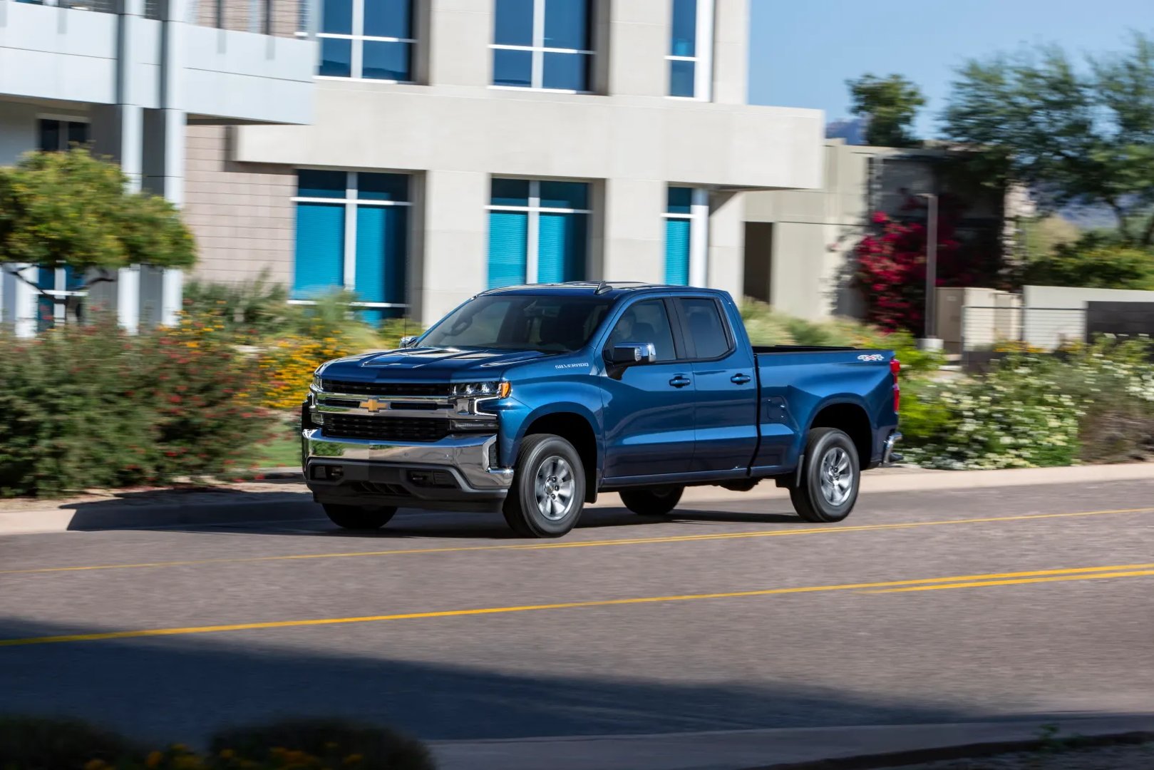 Chevrolet_Silverado_3_generation_restyling__Pickup_double-cab__12.jpg