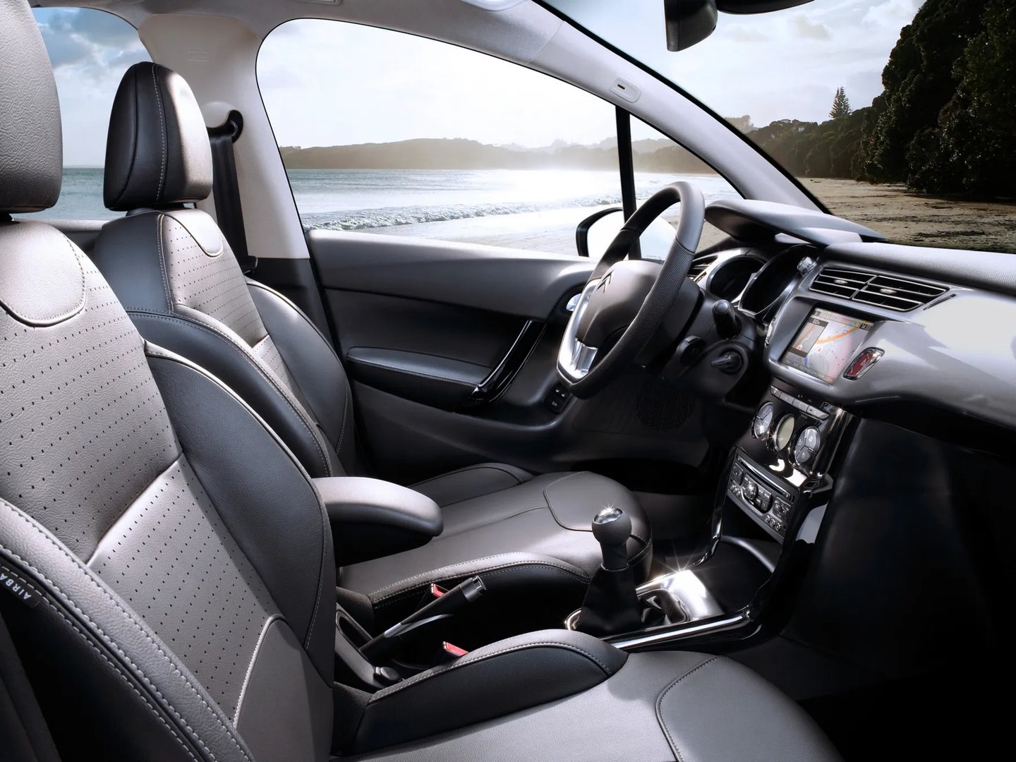 Citroen_C3_2_generation_restyling__Mini_5-doors__12.jpg