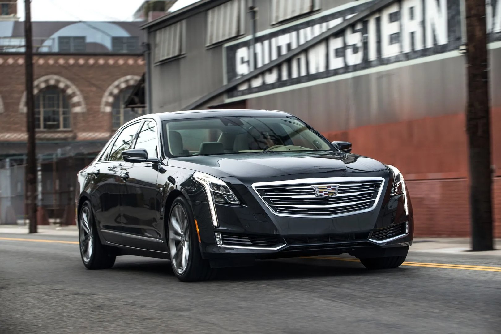 Cadillac_CT6_1_generation__Sedan__1.jpg