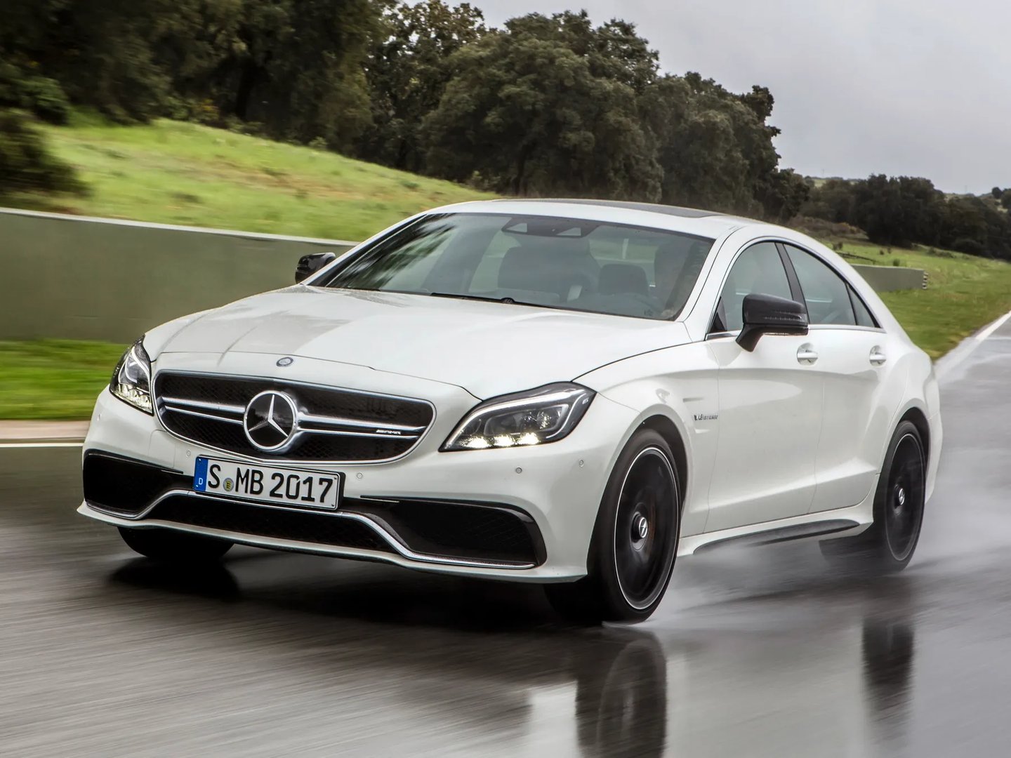 Mercedes_CLS_AMG_2_generation_restyling__Sedan__1.jpg