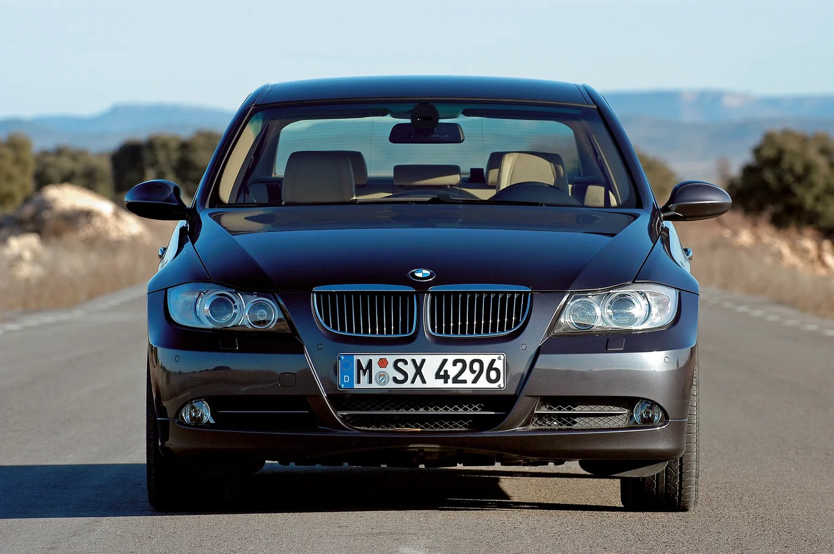 BMW_3_series_5_generation__Sedan__6.jpg