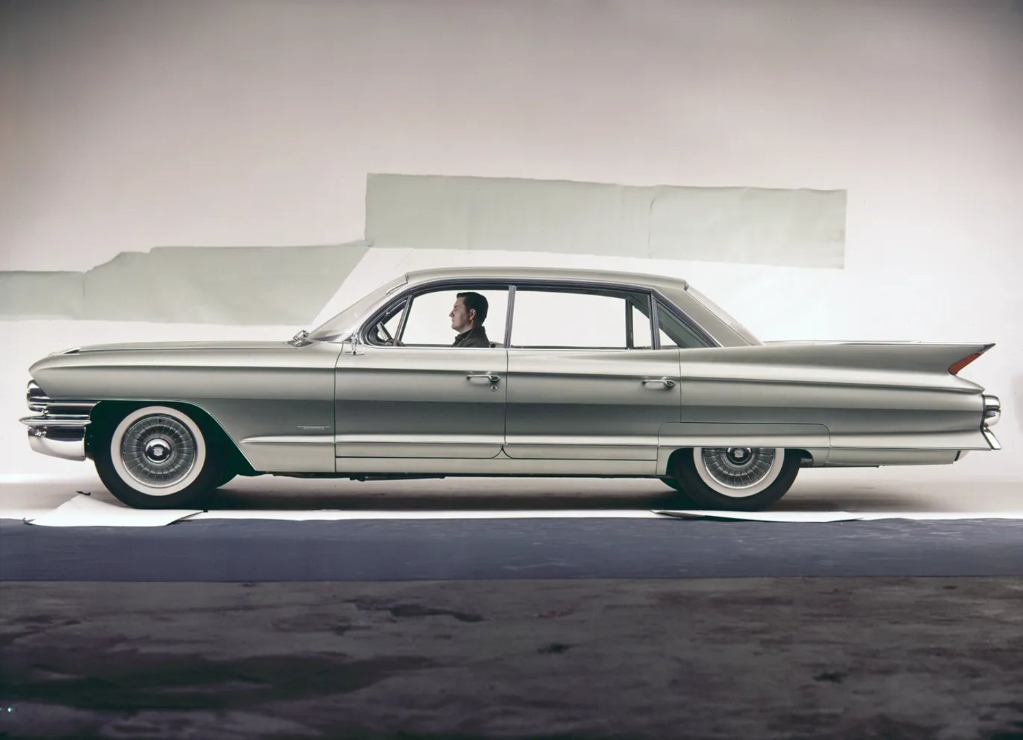 Cadillac Series 62 7 generation  Sedan