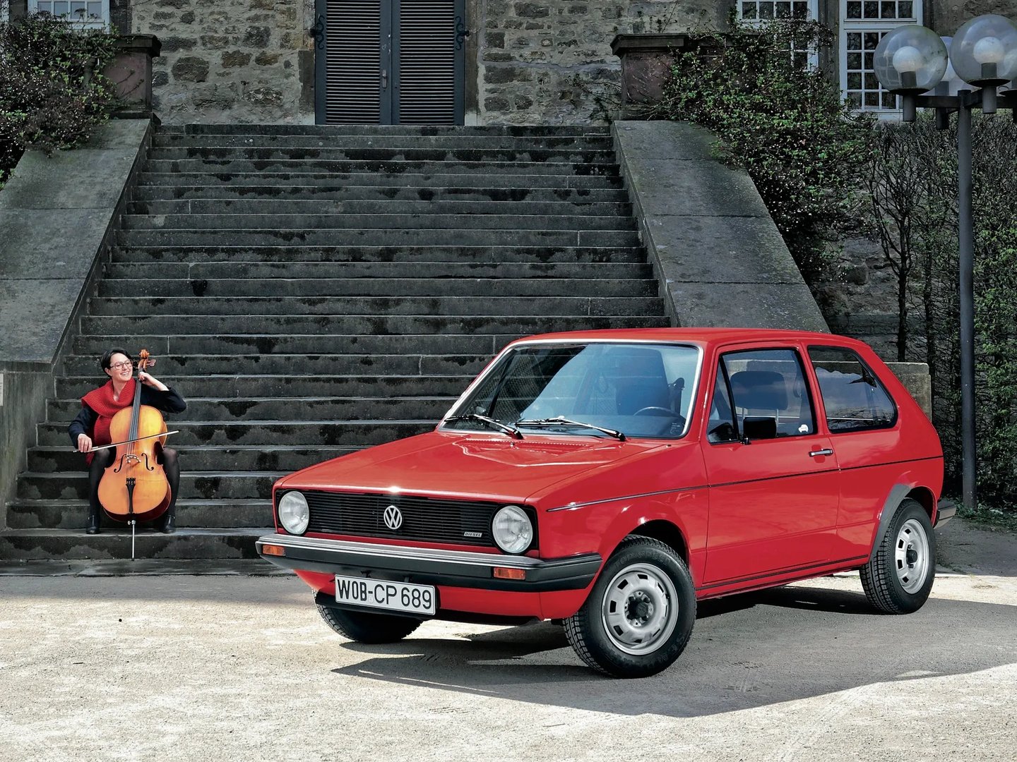 17  Hatchback 3-door