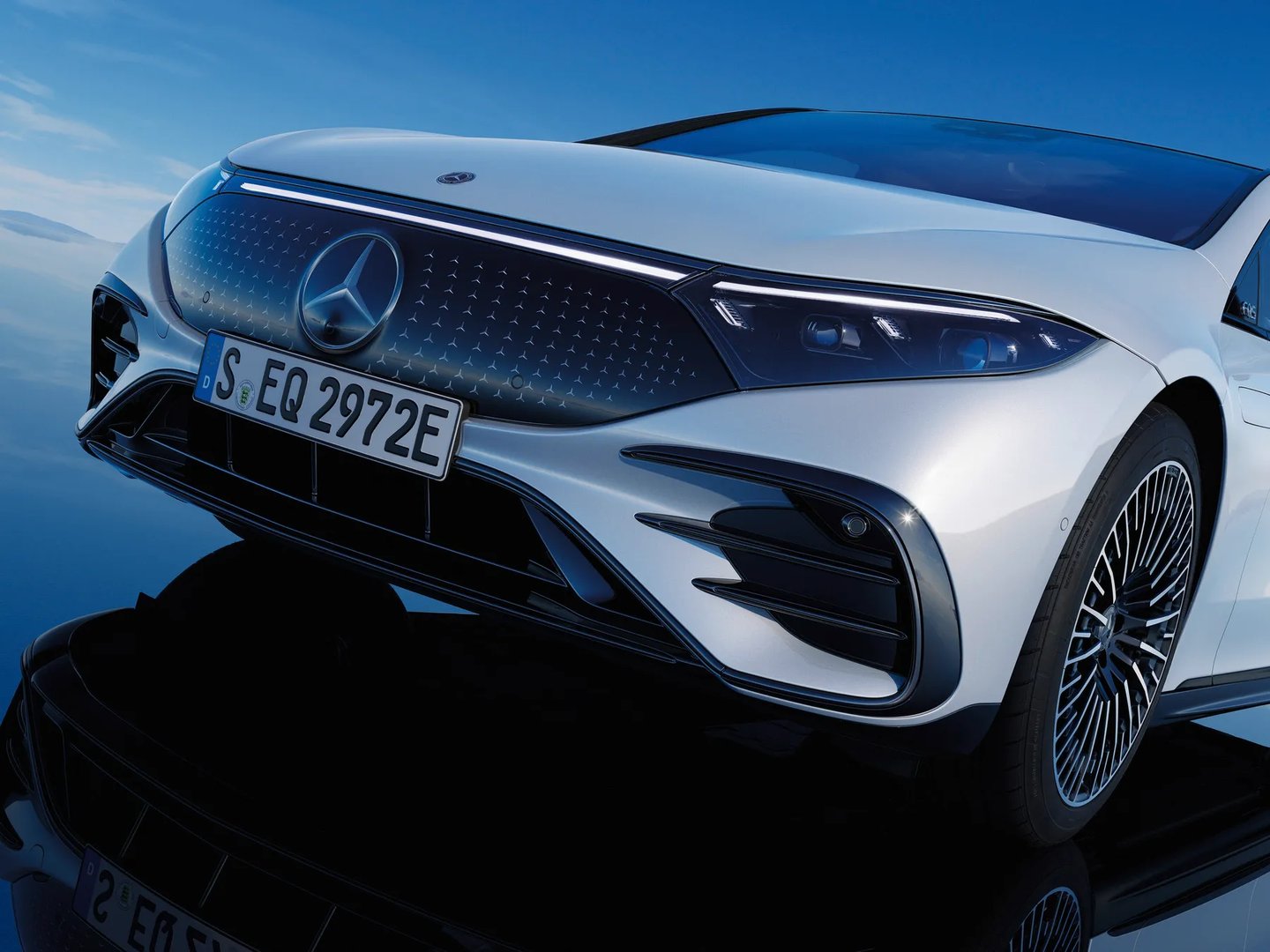Mercedes_EQS_1_generation__Liftback__1.jpg