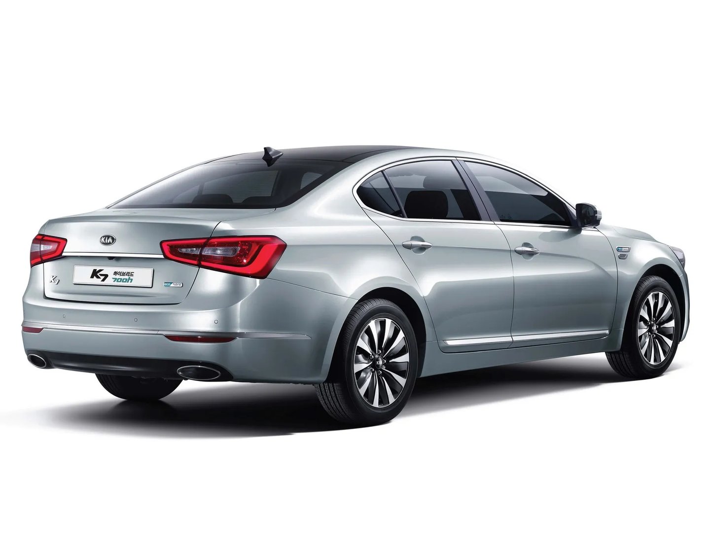 Kia_K7_1_generation_restyling__Sedan__1.jpg