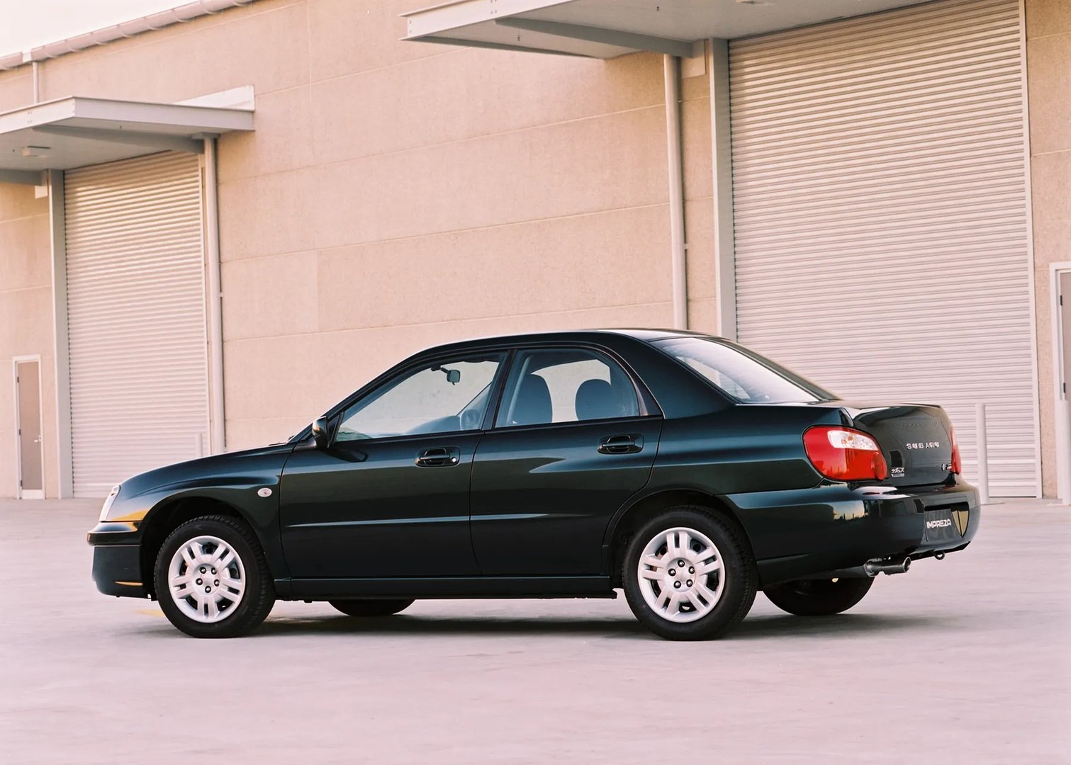 Subaru_Impreza_2_generation_restyling_1__Sedan__5.jpg