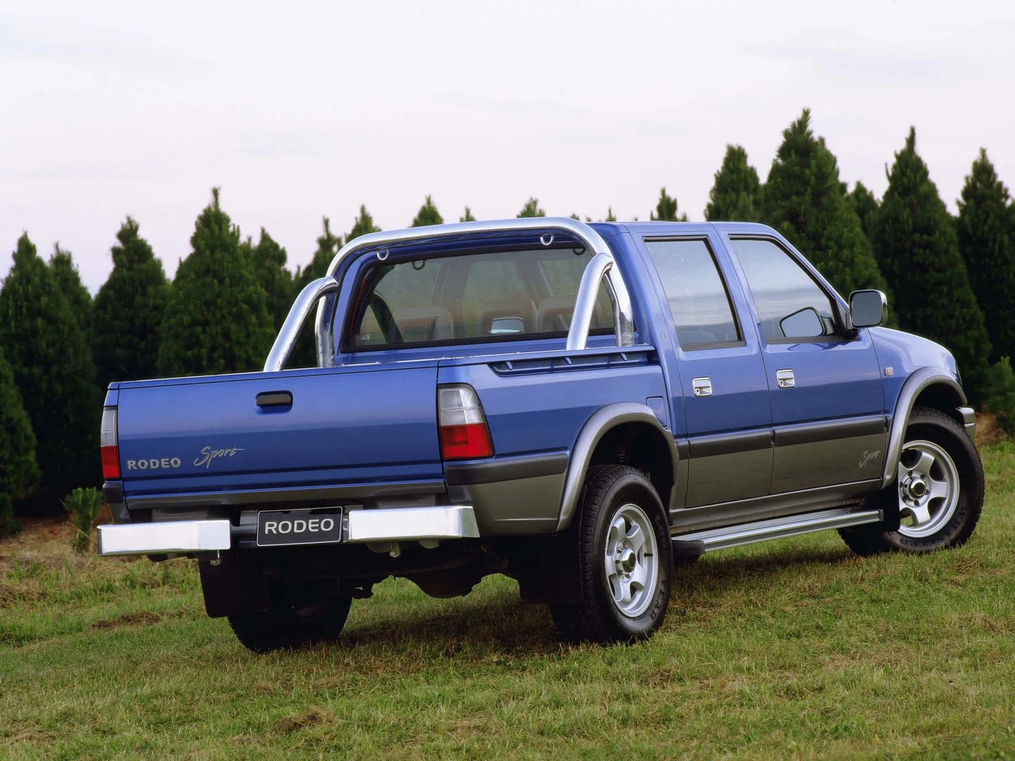 Holden_Rodeo_1_generation__Pickup_double-cab__5.jpg