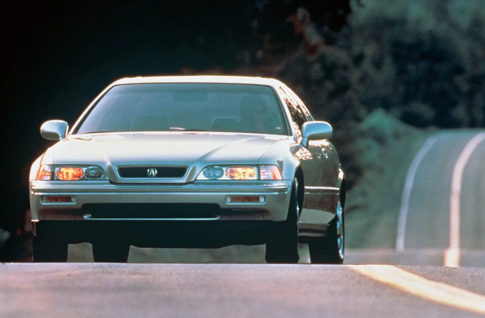 Acura_Legend_2_generation__Coupe__11.jpg