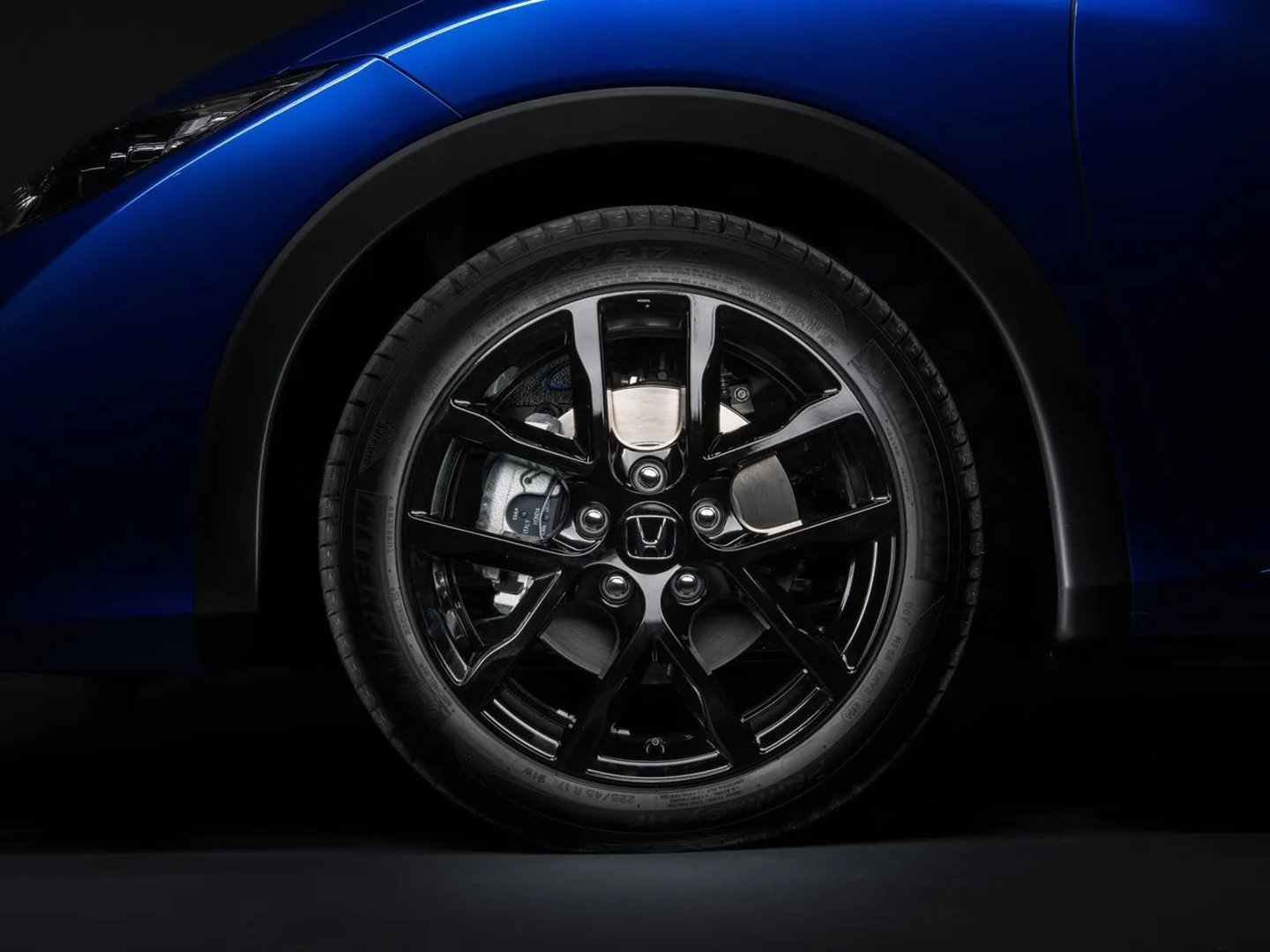 Honda_Civic_9_generation_restyling__Hatchback_5-door__6.jpg