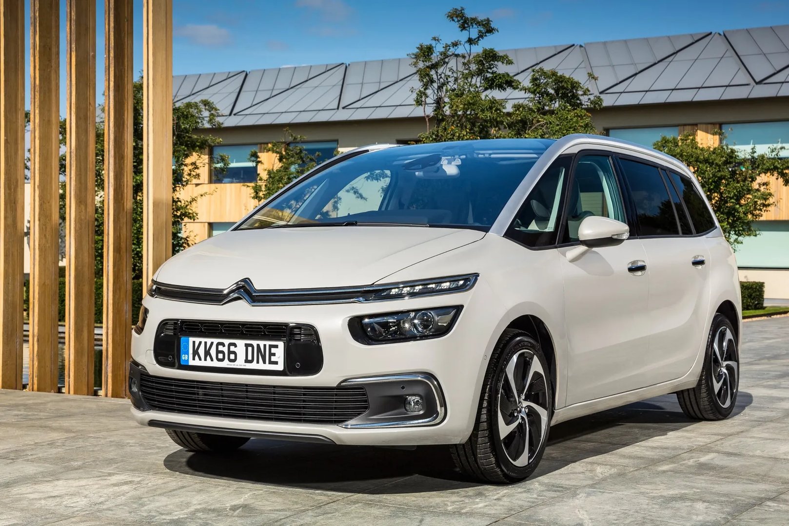 Citroen_C4_Grand_SpaceTourer_1_generation__Minivan__8.jpg