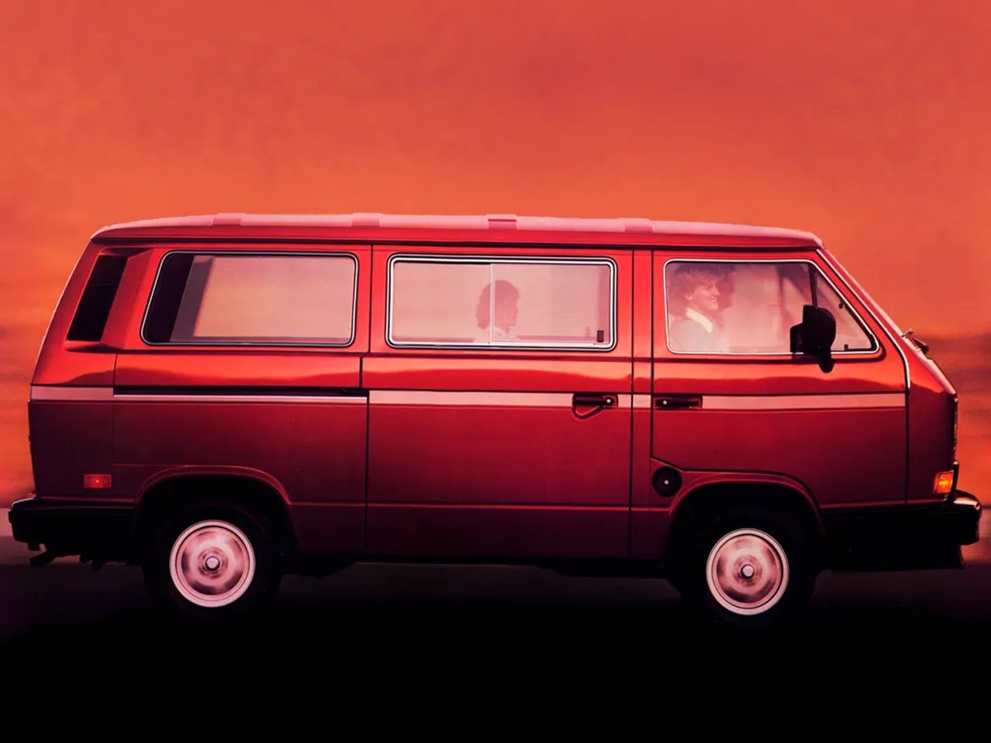 Volkswagen_Transporter_3_generation__Van__11.jpg