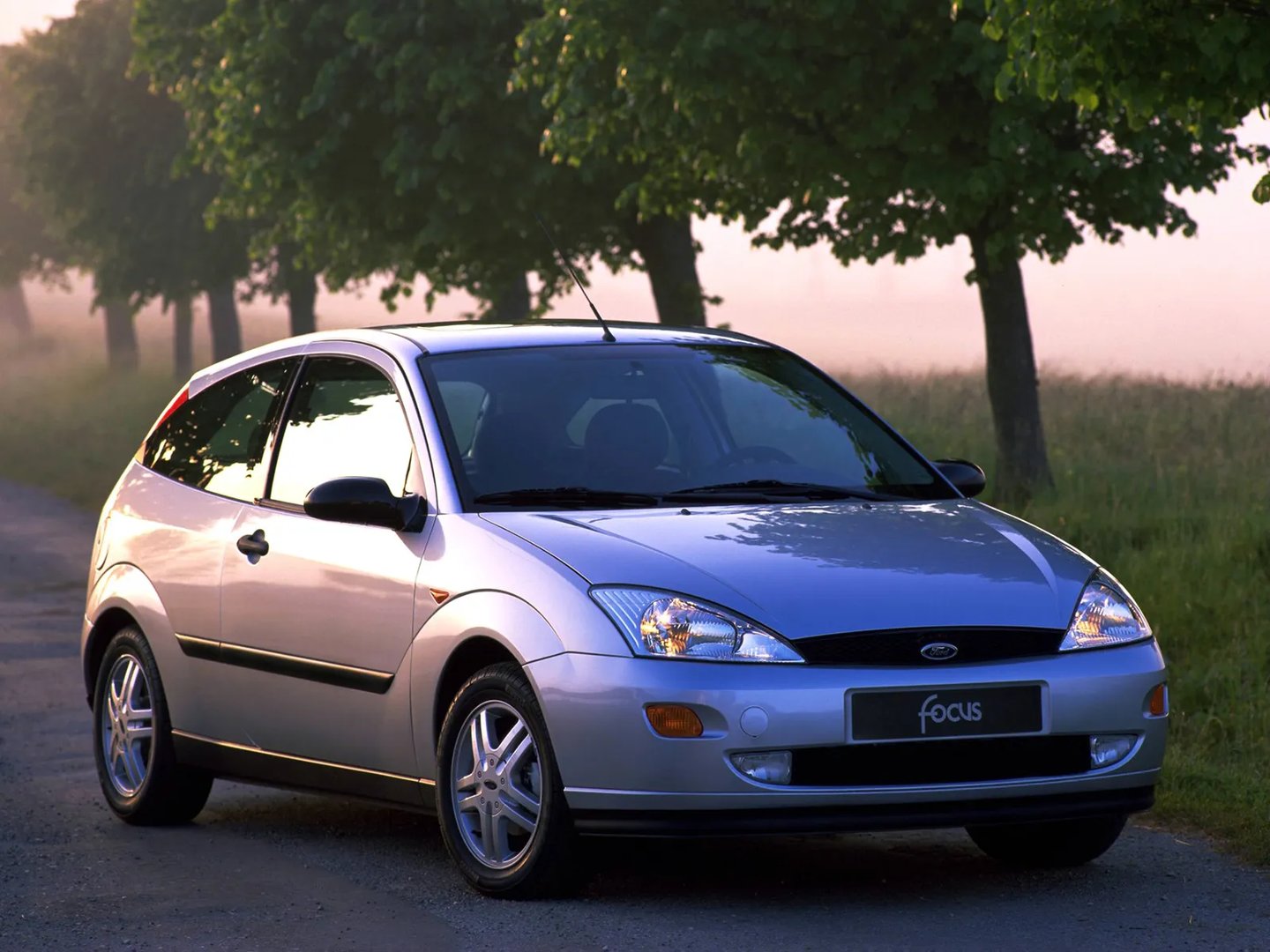 Ford Focus 1 generation  Hatchback 3-door