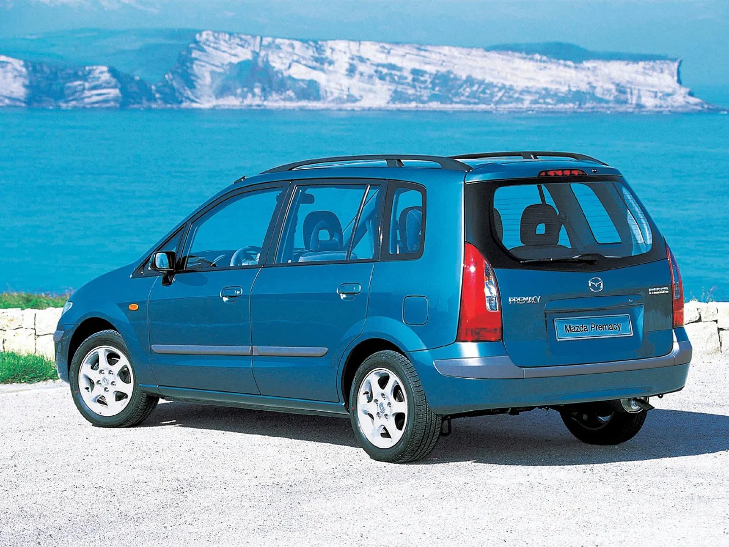 Mazda_Premacy_1_generation__Compact_Van__2.jpg
