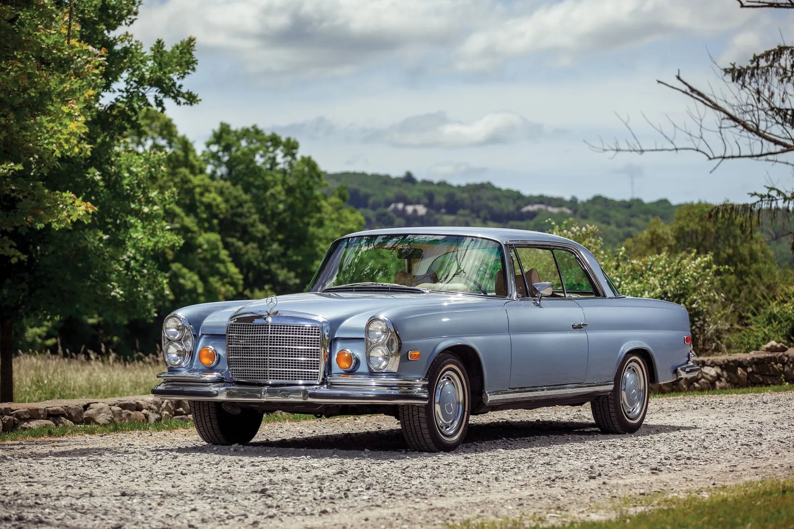 Mercedes_W111_1_generation__Coupe__11.jpg