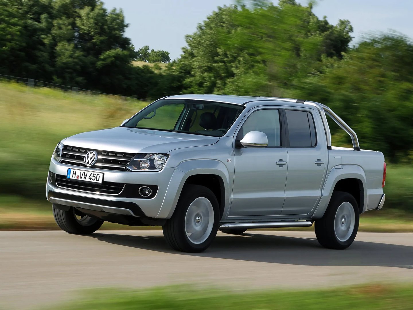 Volkswagen_Amarok_1_generation__Pickup_double-cab__13.jpg