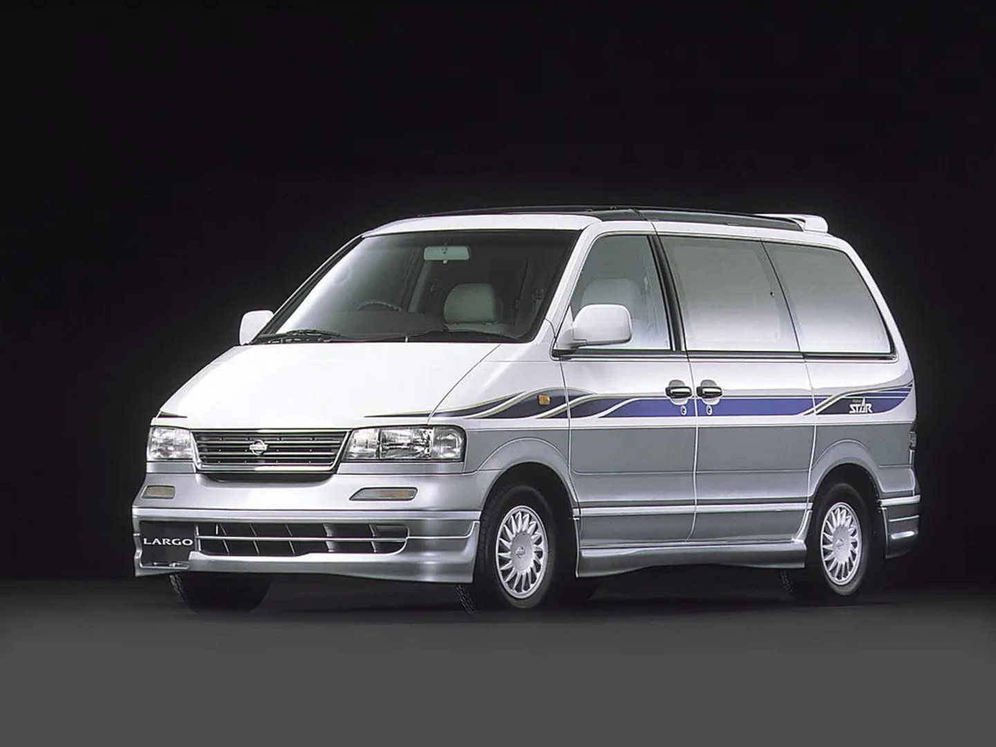 Nissan_Largo_3_generation_restyling__Minivan__1.jpg