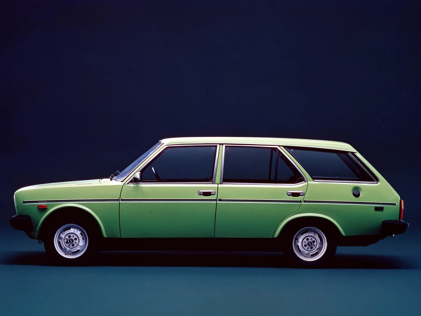 Fiat_131_1_generation__Estate_5-door__1.jpg