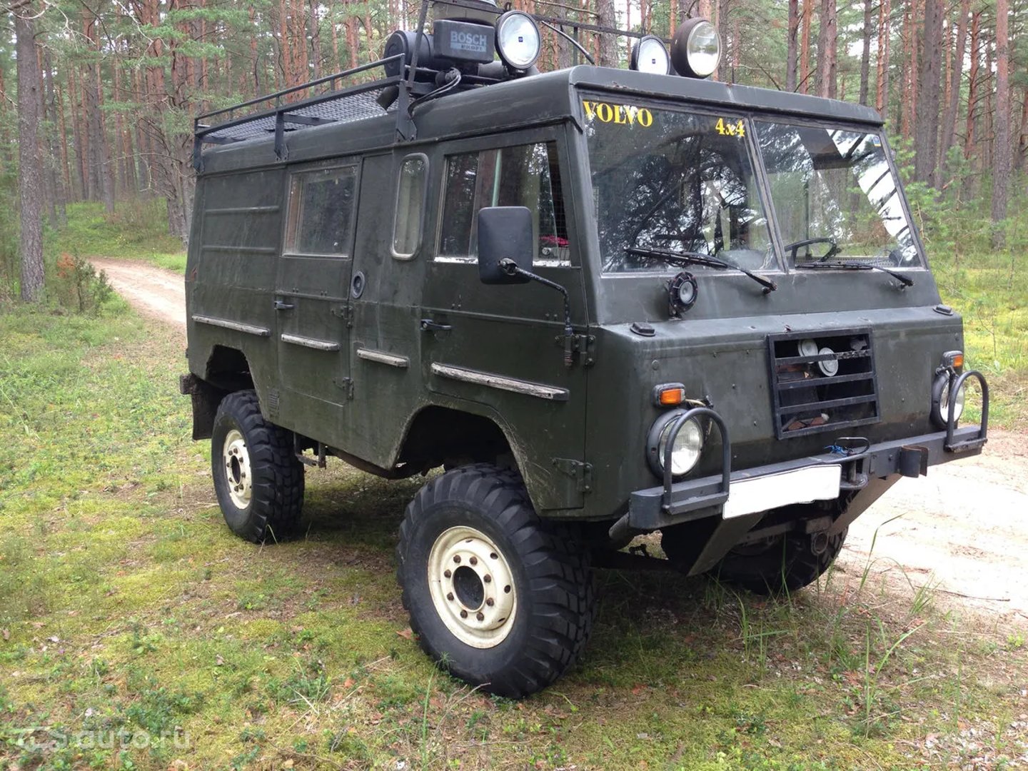 Volvo_Laplander_1_generation__SUV_3-doors__2.jpg